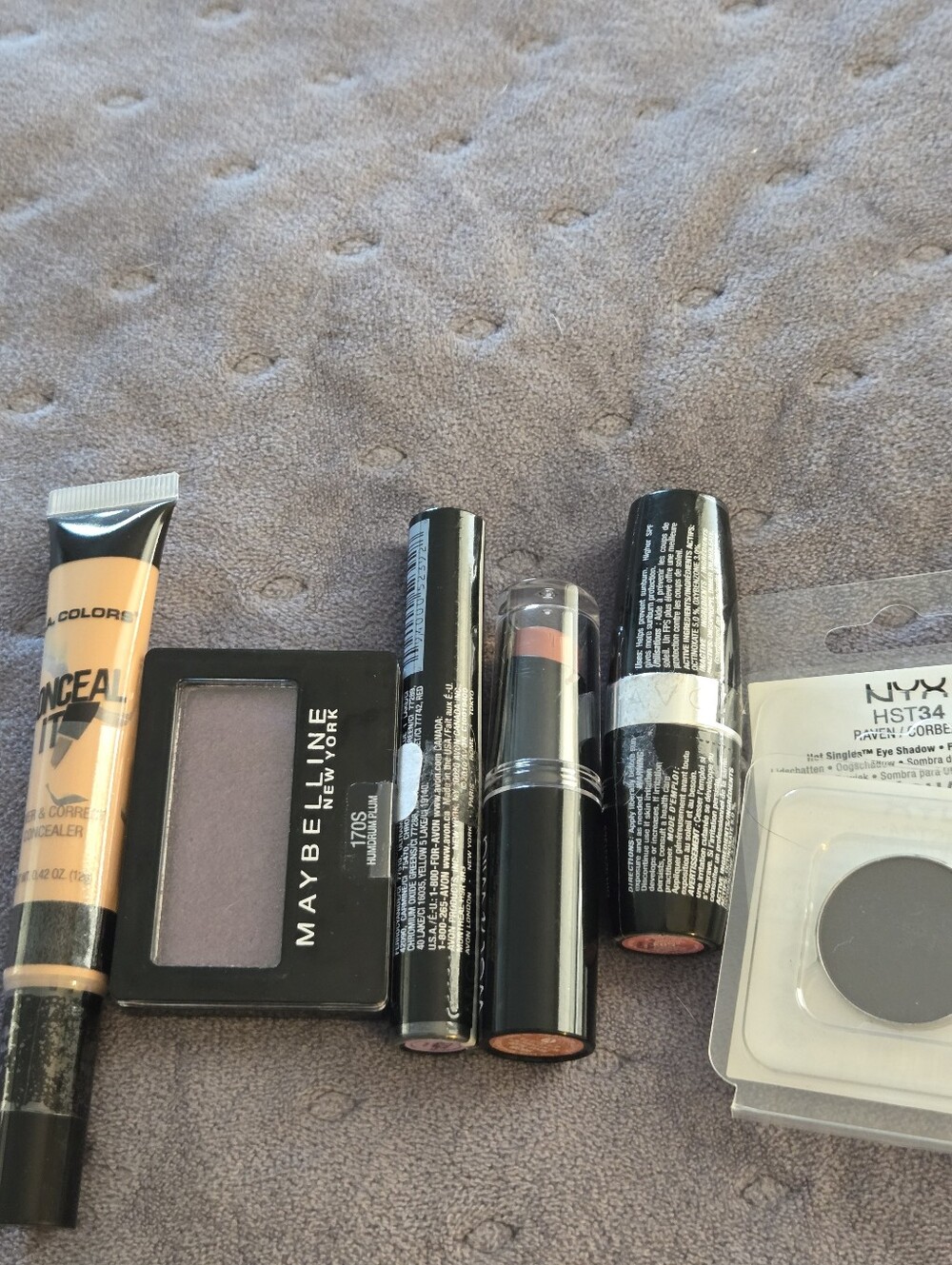 Maybelline Single Eyeshadow in Soft Lavender Purple, 1 Brand New Avon Lipstick